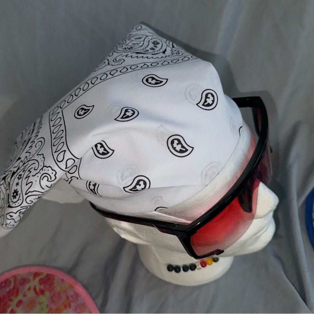 RAVELUXE 🥳 Bandana 🤕 White HIGH QUALITY ✨✨✨